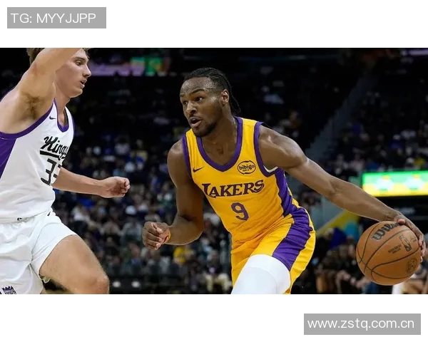 夸梅认为布朗尼仅适合夏季联赛湖人应专注培养实用球员 夸梅认为布朗尼仅适合夏季联赛湖人应专注培养实用球员