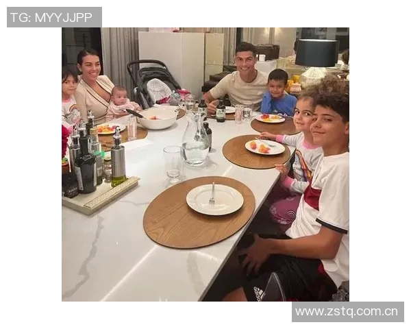 总裁的温馨时光乔治娜分享C罗与孩子们的幸福瞬间 总裁的温馨时光乔治娜分享C罗与孩子们的幸福瞬间