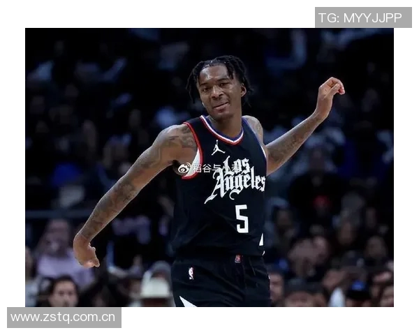 海兰德表现出色7投4中三分球3记贡献11分1篮板2抢断值得期待 海兰德表现出色7投4中三分球3记贡献11分1篮板2抢断值得期待