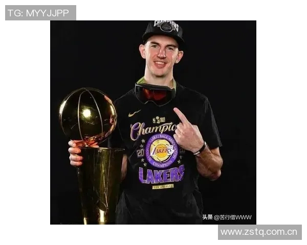 詹姆斯称赞卡鲁索:每支球队都需一位懂得成功与逆境的平稳者 詹姆斯称赞卡鲁索:每支球队都需一位懂得成功与逆境的平稳者