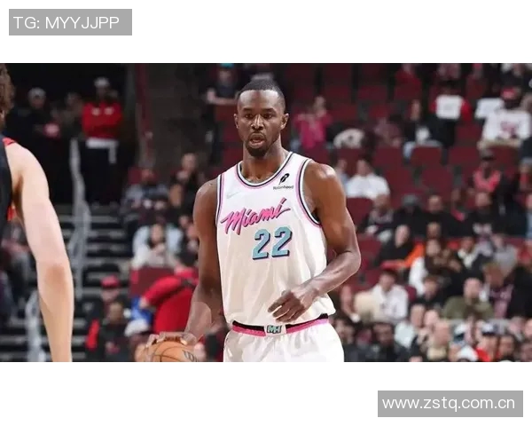 维金斯半场表现平平三分球和罚球均未命中仅得10分 维金斯半场表现平平三分球和罚球均未命中仅得10分