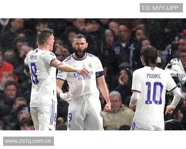 维尼修斯在伯纳乌主场再度获胜状态回暖期待持续表现出色 维尼修斯在伯纳乌主场再度获胜状态回暖期待持续表现出色