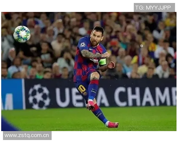 梅西巧妙观察对手防守时机精准助攻展现超凡球技