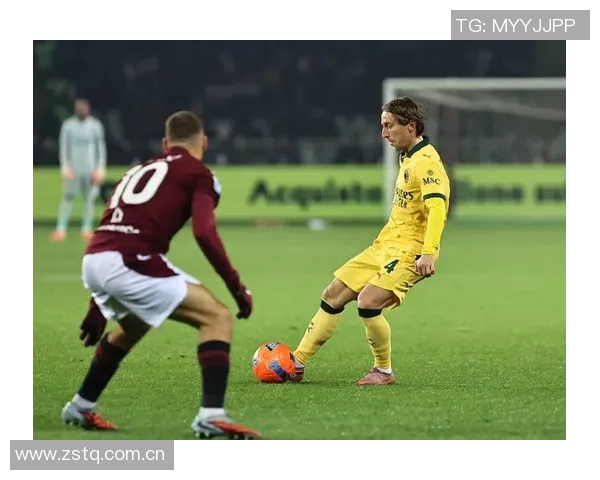 莫德里奇与拉比奥特训练勤奋米兰队员再无迟到现象 莫德里奇与拉比奥特训练勤奋米兰队员再无迟到现象