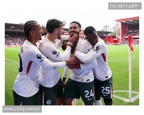 里斯詹姆斯称赞阿昌庞表现出色期待其持续优异状态