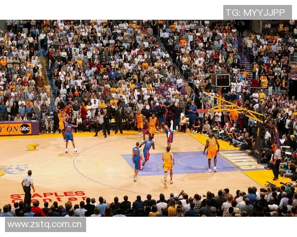 媒体人点评约克绝杀如科比经典时刻边线接球动作相似